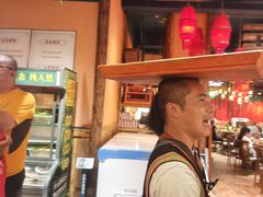 -老滇山寨•云南特色菜•地方菜•民族风情歌舞表演(金碧店)