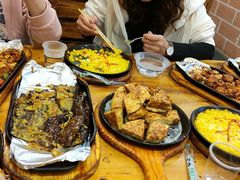 -老东镇啤酒屋海鲜加工·蒸汽海鲜·海鲜烧烤(台东店)