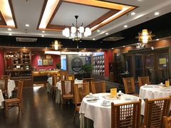 -围龙屋客家食府(福田店)