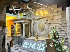 -暴风岛沉浸式体验馆(百联世纪店)