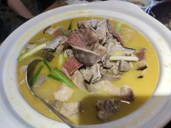 -头上红煨盐鸡·非遗院子餐厅