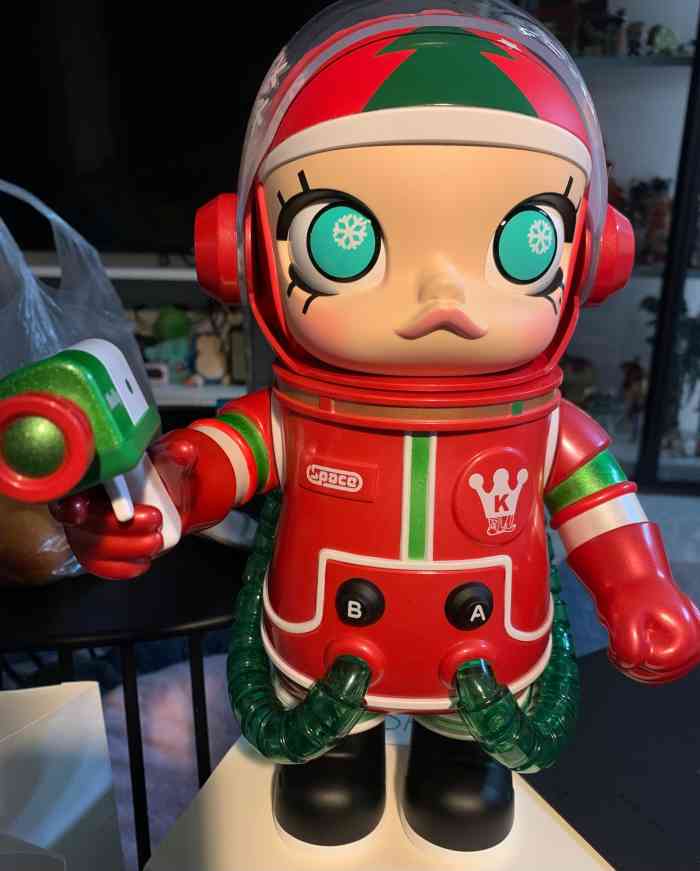 泡泡玛特popmart(万象城店)-"一家泡泡玛特一方小小的盒子世界却让太.