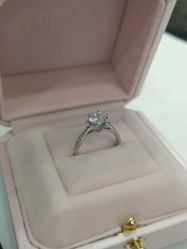 -威德钻石-克拉钻大本营(南京东路店)