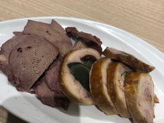 -六泰居·尔滨地标·东北菜(泰山路店)