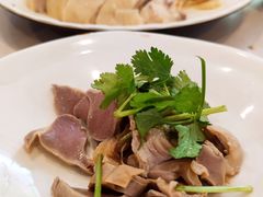 -月亮房·白斩鸡(娄山关路店)