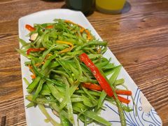 五彩花菇荷兰豆-云海肴云南菜·蒸汽石锅鱼(北京良乡华冠店)