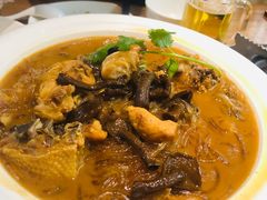 小鸡炖蘑菇-上关雪東北菜(中房金谊店)