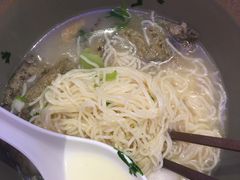 -美食小镇·观赏珍稀鸟类·长隆熊猫酒店
