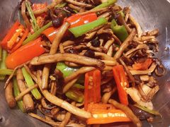 茶树菇猪颈肉-宋园·金宴浙鲜馆(静安店)