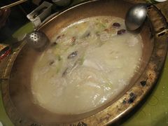 -颜氏双江清水鱼一养身火锅(磁器口店)