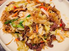 泡菜牛肉炒粉丝-鹿港小镇(悠唐店)