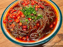 酸辣蕨根粉-陶德砂锅(蜀汉路店)