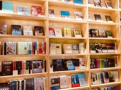 -猫的天空之城概念书店(印象城购物中心店)