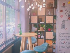 -ZING COFFEE 镜咖啡