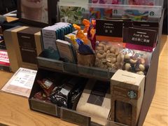 零售区-星巴克臻选(成都环球乐天店)