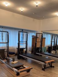 -无界瑜伽普拉提