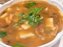 -小河公主秘制烤羊腿(小绿谷店)