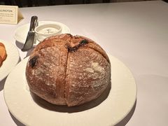 餐前面包黄油-壳里西餐厅Coquille Seafood Bistro(蒙自路店)