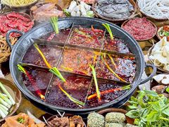 -正南齊北重庆老火锅(光华村直营店)