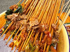 -拈签一笑黄牛肉辣卤串串
