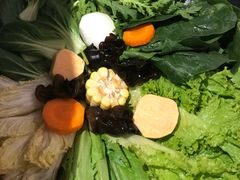 -尚尚仙·酸汤猪手·猪肚鸡火锅(华联万柳购物中心店)