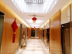 -上海浦东假日酒店
