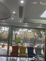 -苗医生专业祛痘·皮肤管理