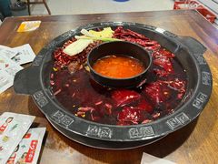 -黄潇洒老火锅(九眼桥宏济巷店)