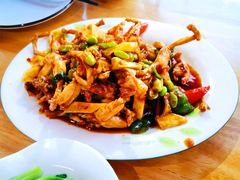-胡子饮食店