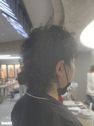 -宫铭烫发染发接发店