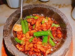 石锅杭椒牛蛙-虫二酒肆(美罗城店)