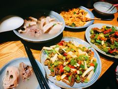 辣炒秘制滷猪蹄-静一餐厅·湖北菜(前门创始店)