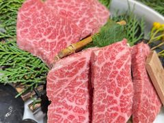 -山川小町·极番烧肉(新地假日广场店)
