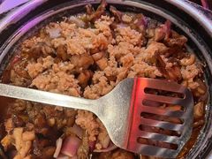 蒜香蛙-蛙小侠·沸腾砂锅牛蛙(增城东汇城店)