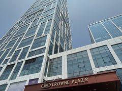 -大连星海皇冠假日酒店
