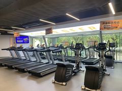 -超鹿运动(达信大厦店)