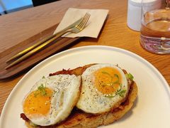 西班牙辣肠牛油果吐司-大酉·M Coffee(北京美术馆店)