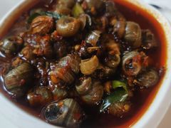 -凤凰路何眼镜香辣蟹(花果园店)