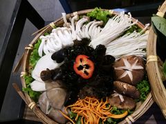 菌菇拼盘-尚尚仙·酸汤猪手·猪肚鸡火锅(华联万柳购物中心店)