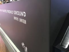 -luckin coffee瑞幸咖啡(绿地凤起店)