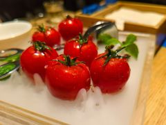 番茄脆菇沙拉-小大董·烤鸭(五棵松店)