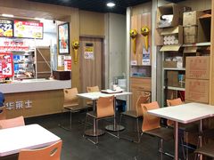 大堂-华莱士·全鸡汉堡(杭州武林店)