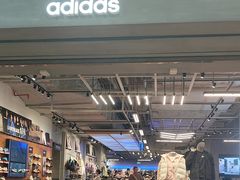 -adidas(正佳广场店)