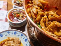 -炉小二铜锅牛蛙•川湘菜(三里屯店)