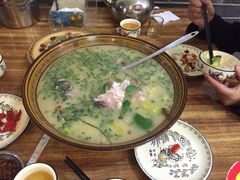 -邛海风味特色菜馆