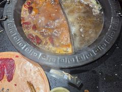 -宽板凳老灶火锅(台湾街店)