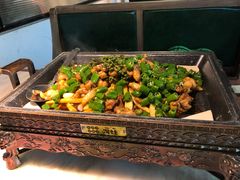 鲜青椒平锅牛蛙-蛙小淲(虎门万达店)