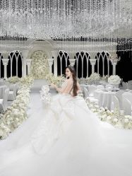 -伯瓷皇后婚纱艺术空间