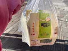 -华荣哲绿豆饼(泰安店)