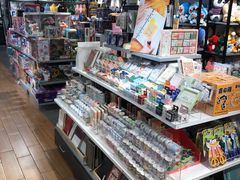 -三福时尚(三峡广场华夏银座店)